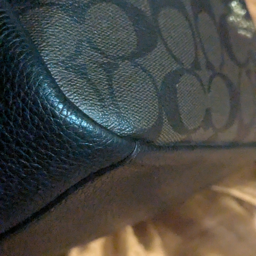Coach Brown and Black Signature Shoulder Bag - Picture 7 of 8